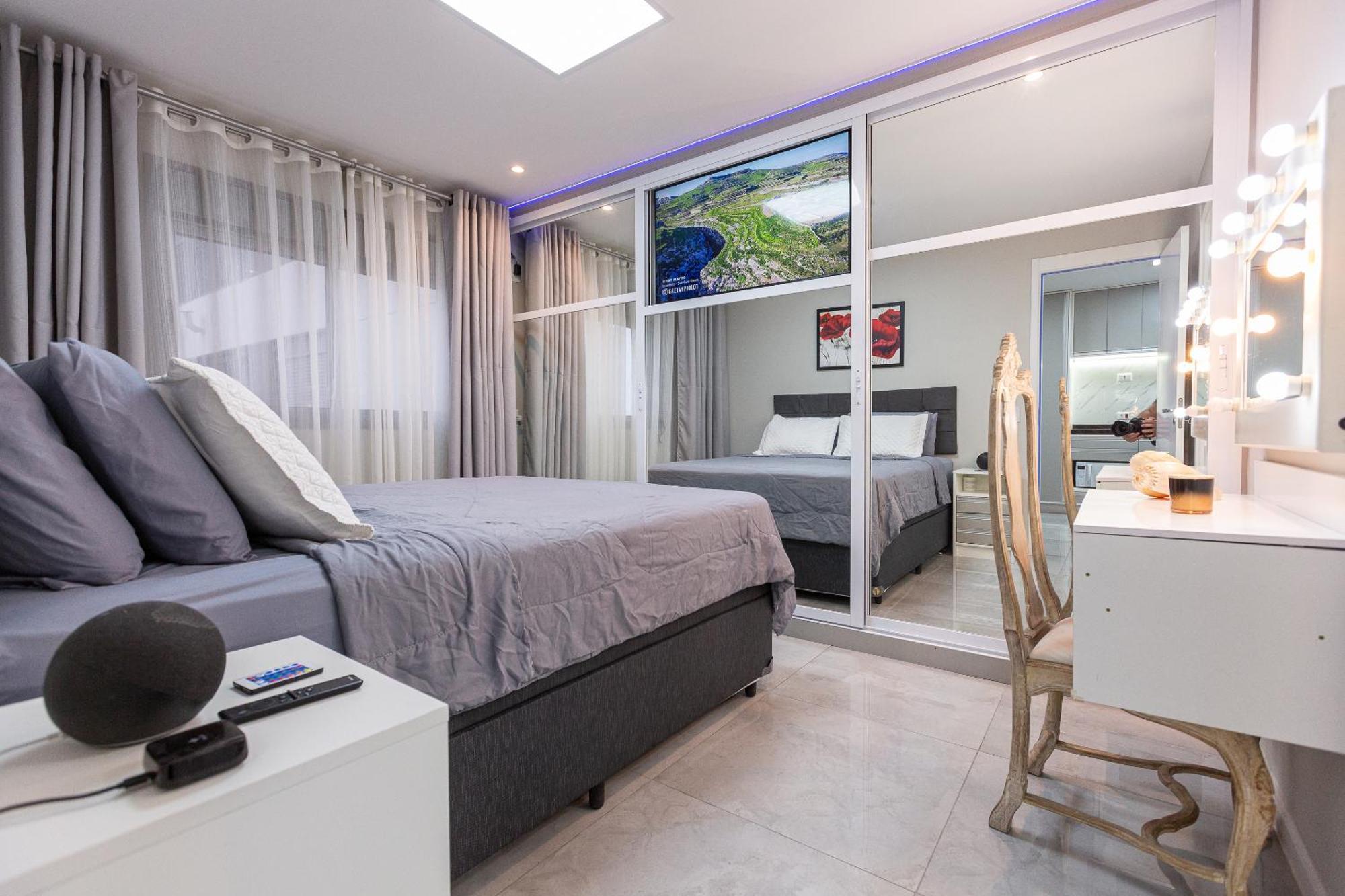 Apartment Dos Espelhos Ao Lado Do Metro Na Prudente Sao Paulo